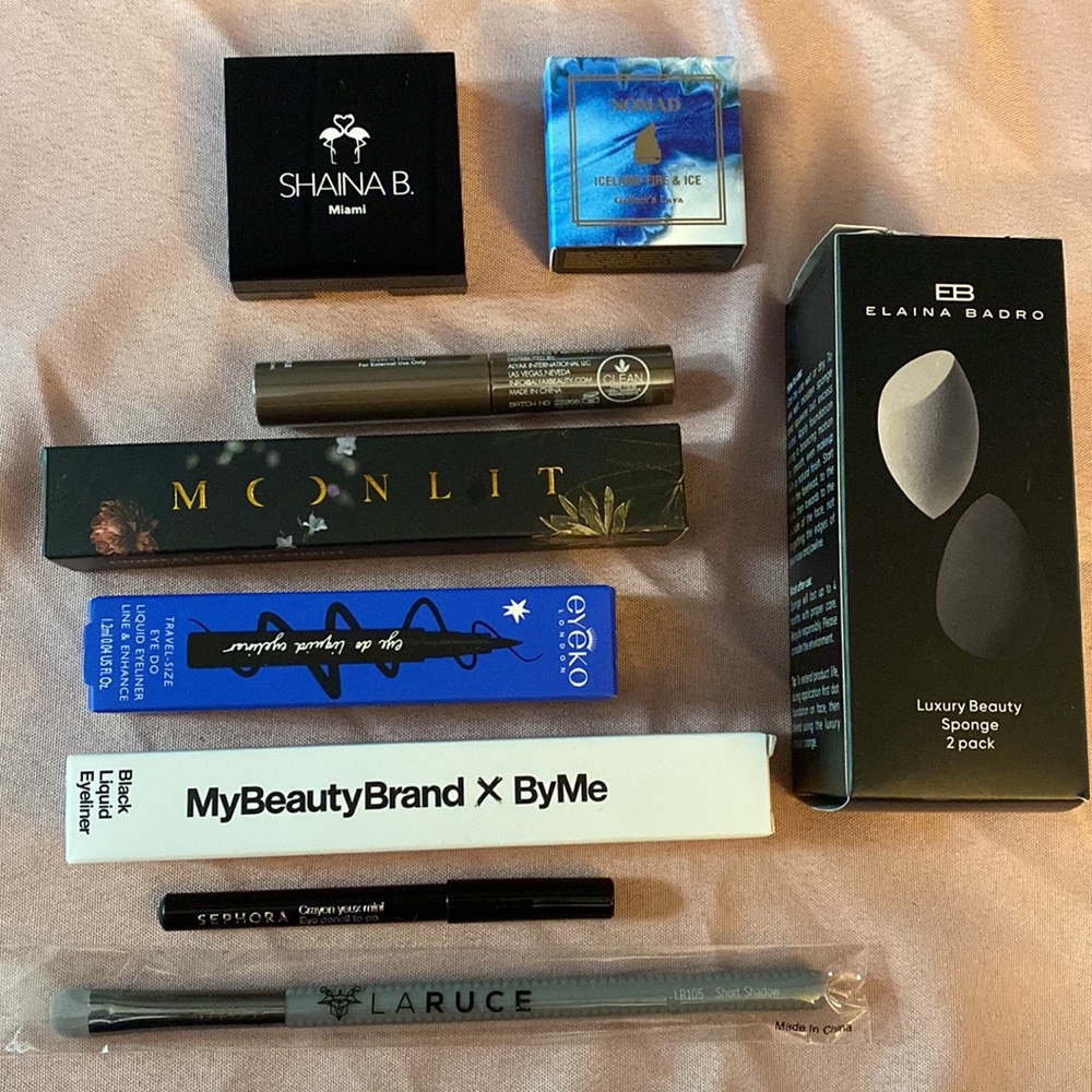Eye Makeup Bundle with Tools